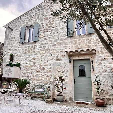 Villa La Boheme Mouries Esterno foto